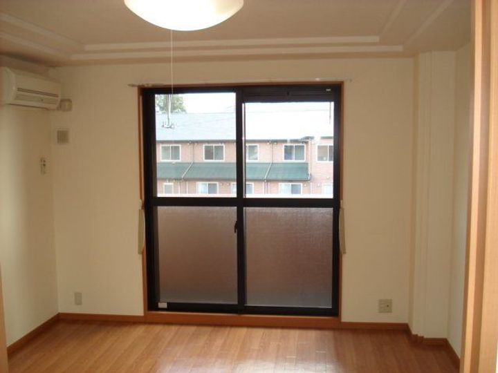 レジデンス弐番館の居間