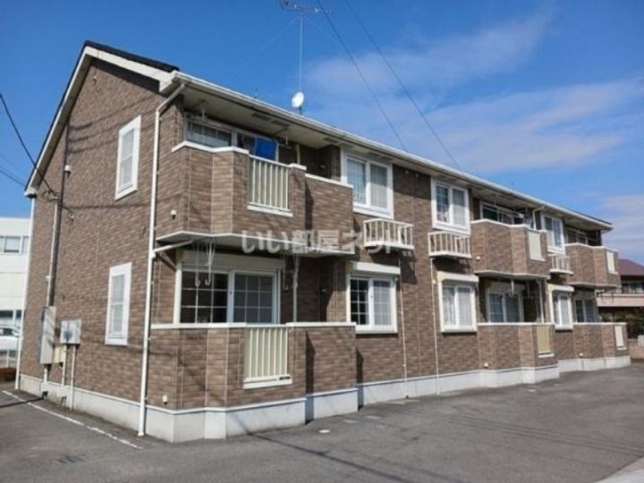 栃木県鹿沼市泉町(アパート)の賃貸物件の外観