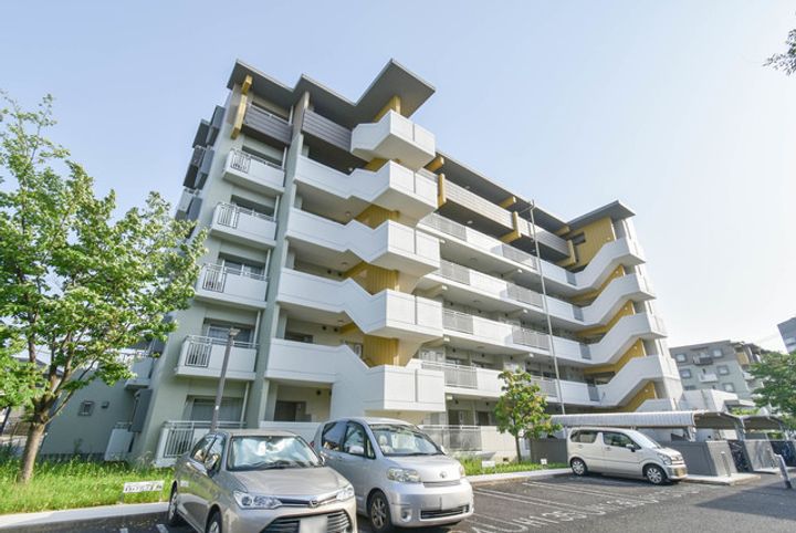 URアーバンラフレ鳴海の外観