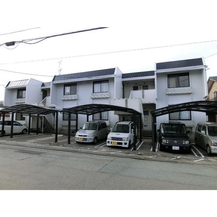 パラツィーナ松が丘の外観