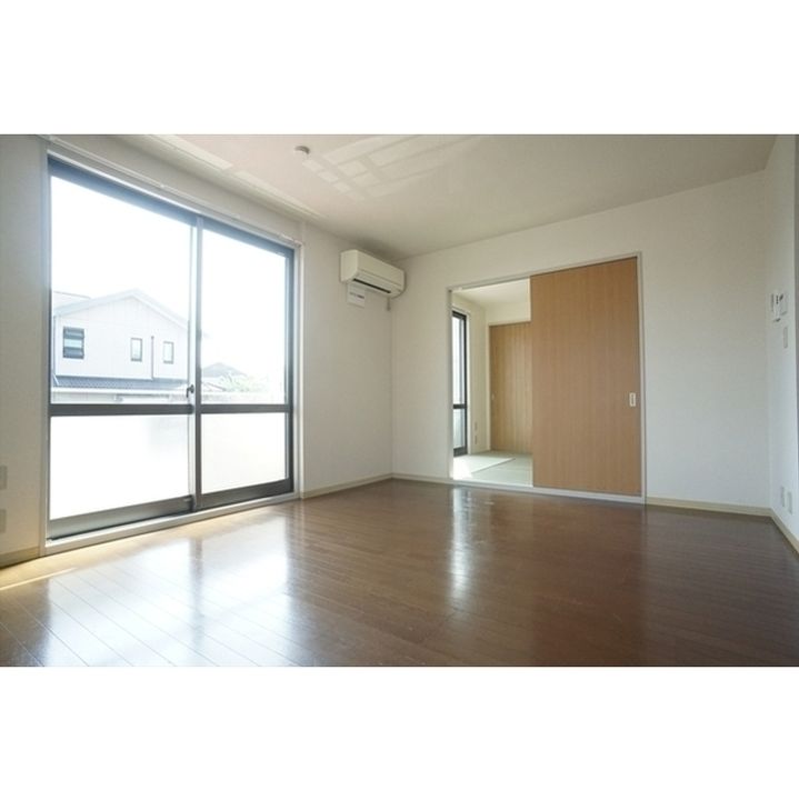 ヒルズ藤塚 Gの居間