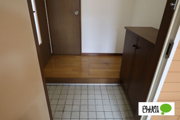パークレーンDの玄関