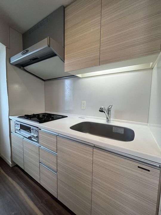 グラントレゾール西日暮里のキッチン