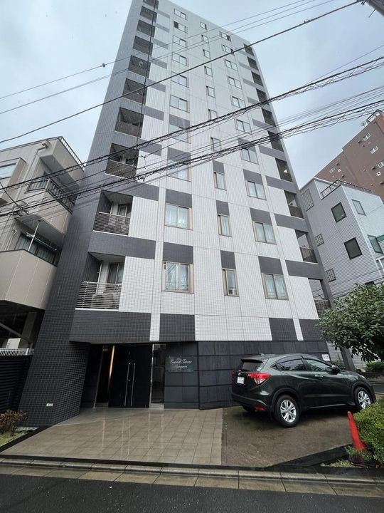 グラントレゾール西日暮里の外観