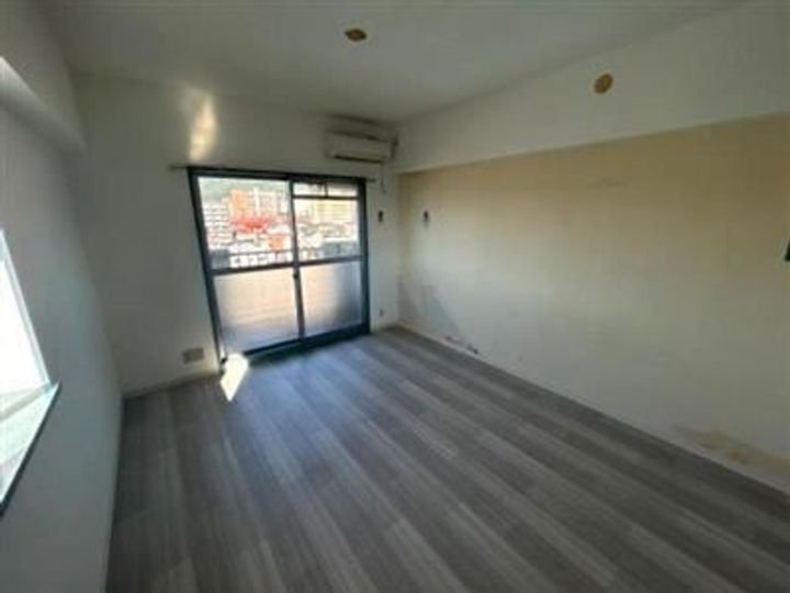 オリエンタル東新町の内装