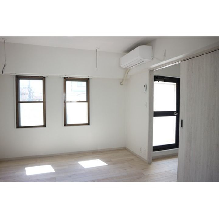 アトリウム松原の居間