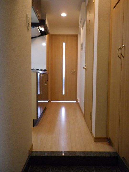 ルーブル中野ガーデンの玄関