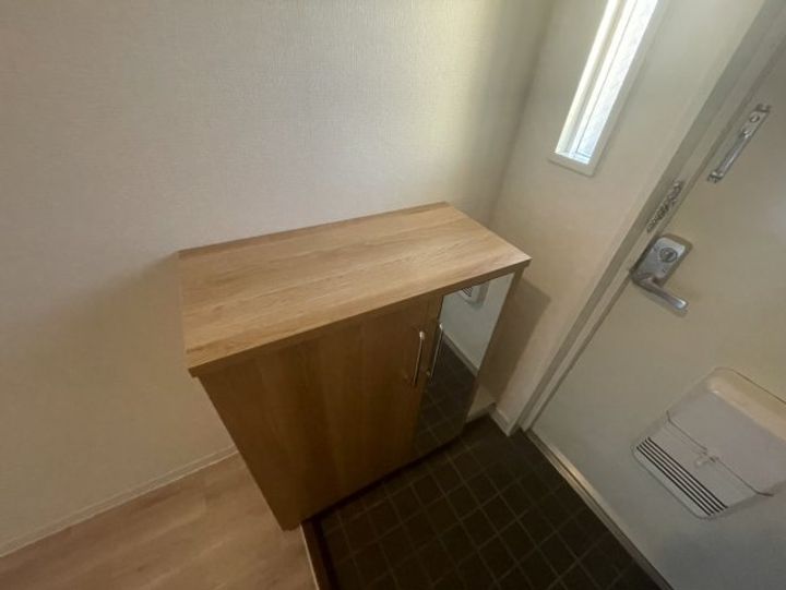 サンシャイン山下の玄関