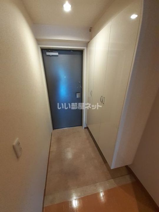 栃木県宇都宮市元今泉4(マンション)の賃貸物件の玄関