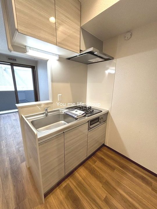 神奈川県横浜市戸塚区吉田町の賃貸マンションのキッチン