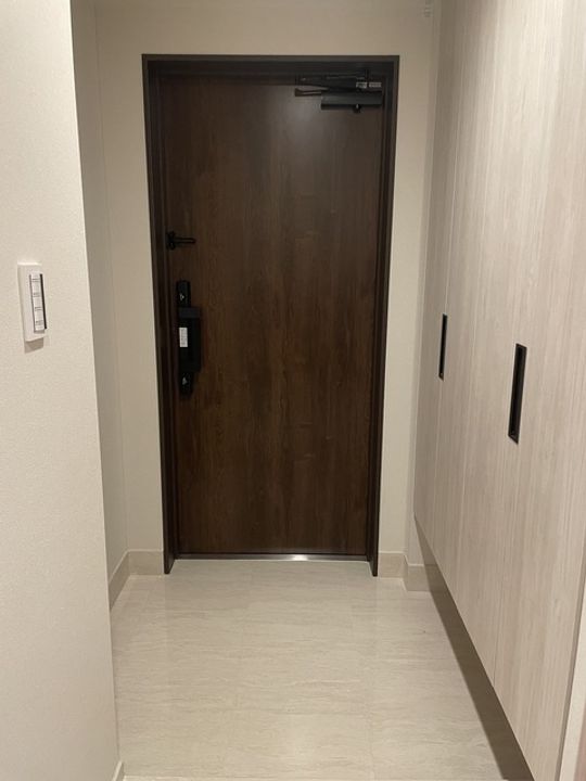 パークタワー西新宿の玄関