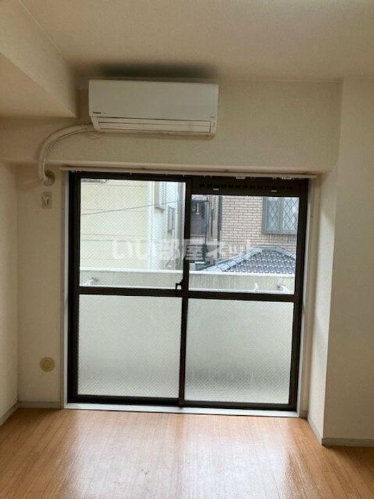 埼玉県鴻巣市逆川1(マンション)の賃貸物件の居間