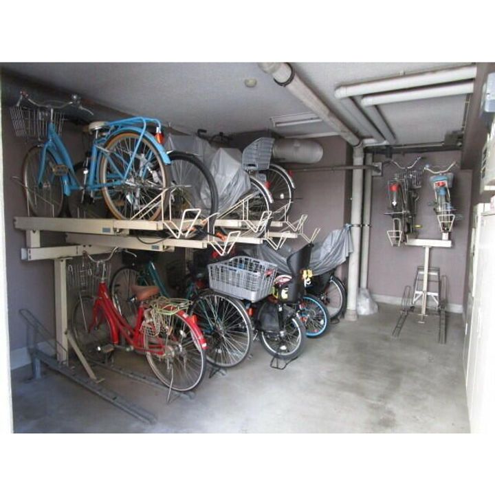 ラグジュアリーヒルズ松見町の地図