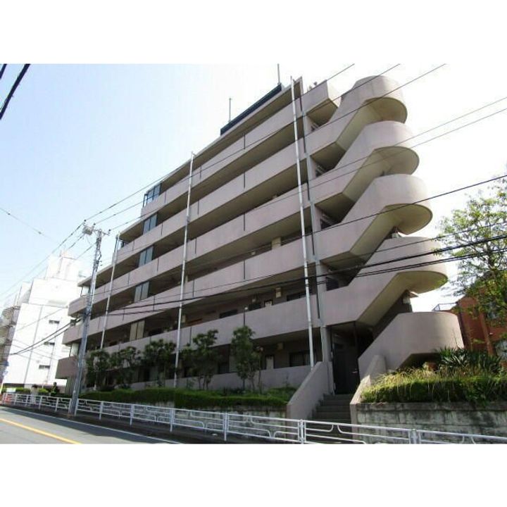 ラグジュアリーヒルズ松見町の外観