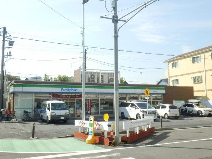 カストル上大岡の周辺