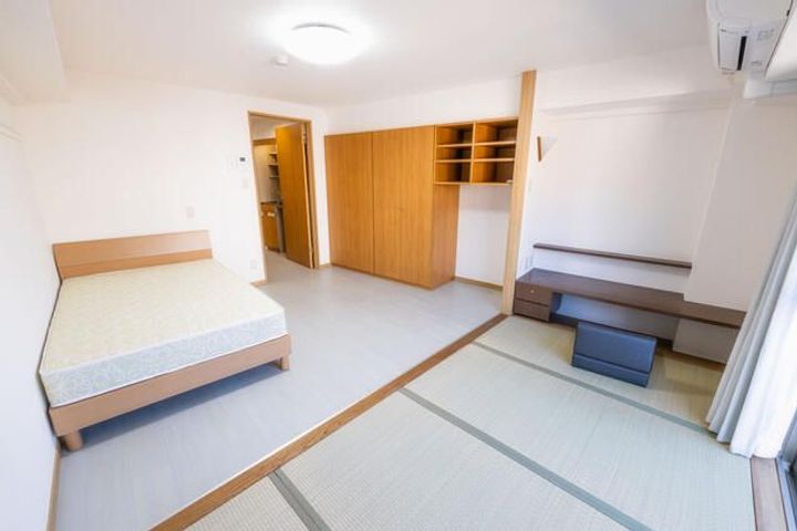 エルプレイス三田の居間