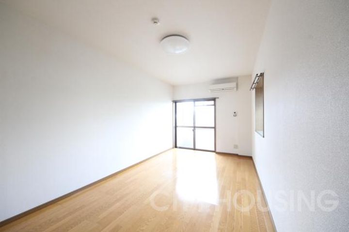 ニューハイツ大計1の居間