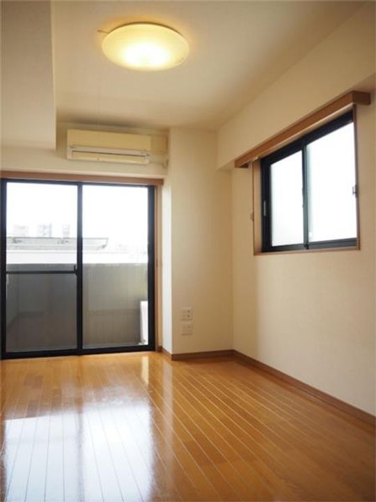 ルーブル西早稲田の居間