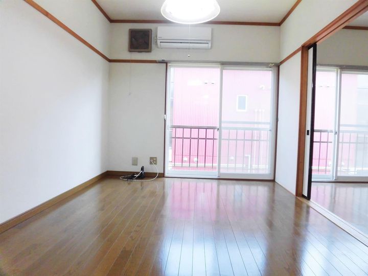 ハイム67の居間