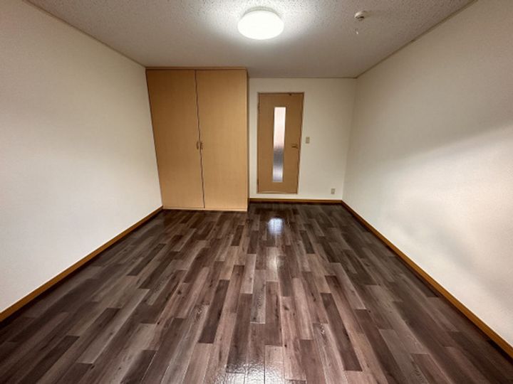 ステイタスオブ大野の居間