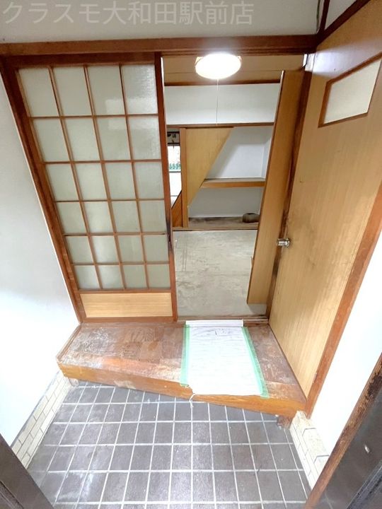 大阪府門真市常称寺町(一戸建)の賃貸物件の玄関