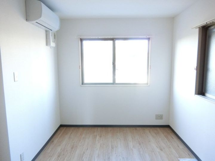 アートヒルズ黒笹の内装