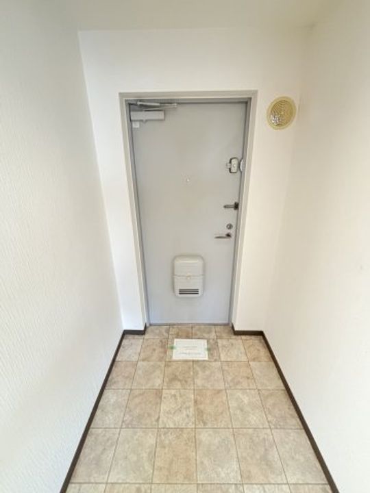 大阪府大阪市東淀川区下新庄4(マンション)の賃貸物件の玄関