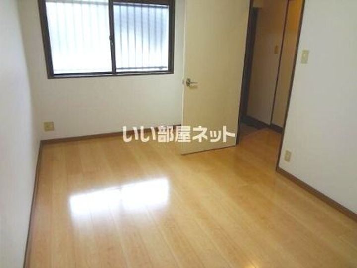 恒吉マンション B棟の内装