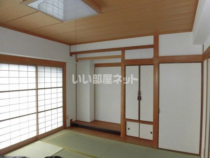 フラッツ段原の内装