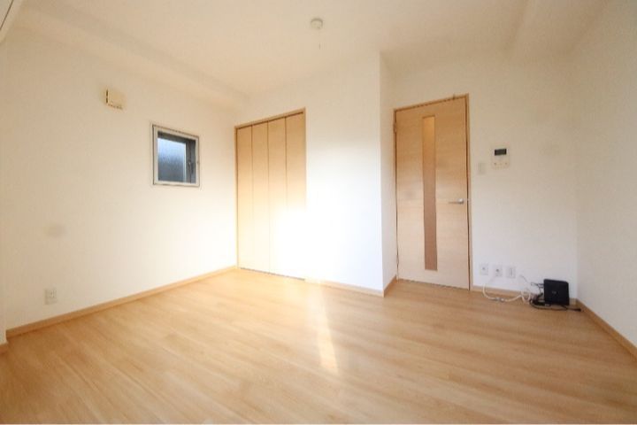兵庫県尼崎市立花町4(マンション)の賃貸物件の内装