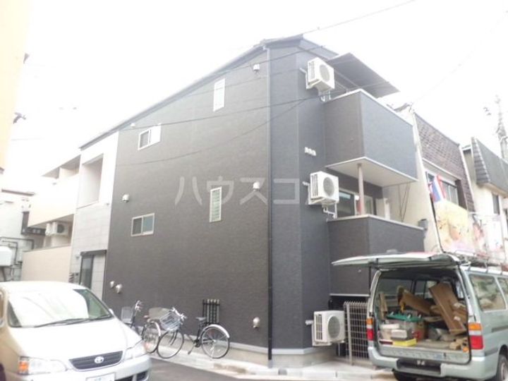 シャンテーム鶴間の外観