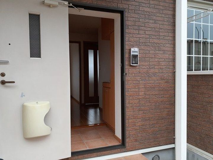 ソレイユガーデンの玄関