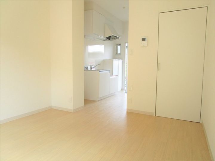 グランドヒル岡上Bの居間