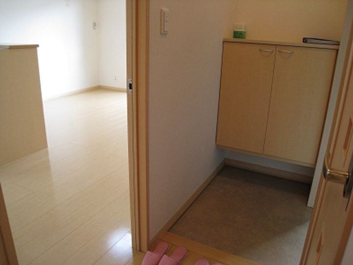 セジュール広沢IIの玄関