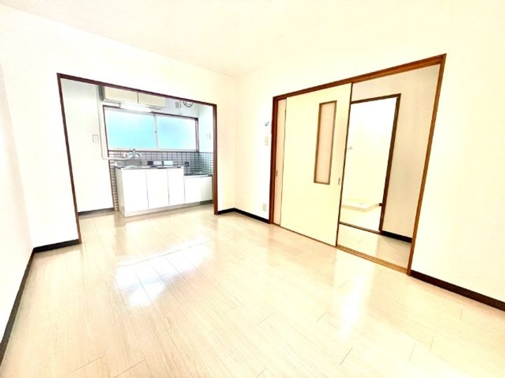 メゾン菊名の居間