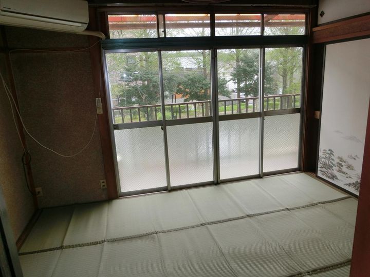 川崎アパートの内装