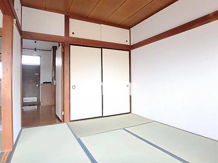 小井沼コーポの居間