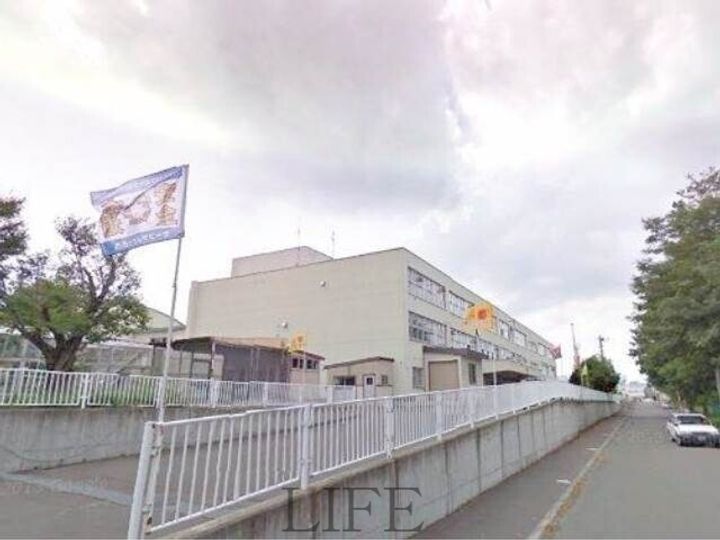 北海道札幌市白石区中央二条6(一戸建)の賃貸物件の周辺