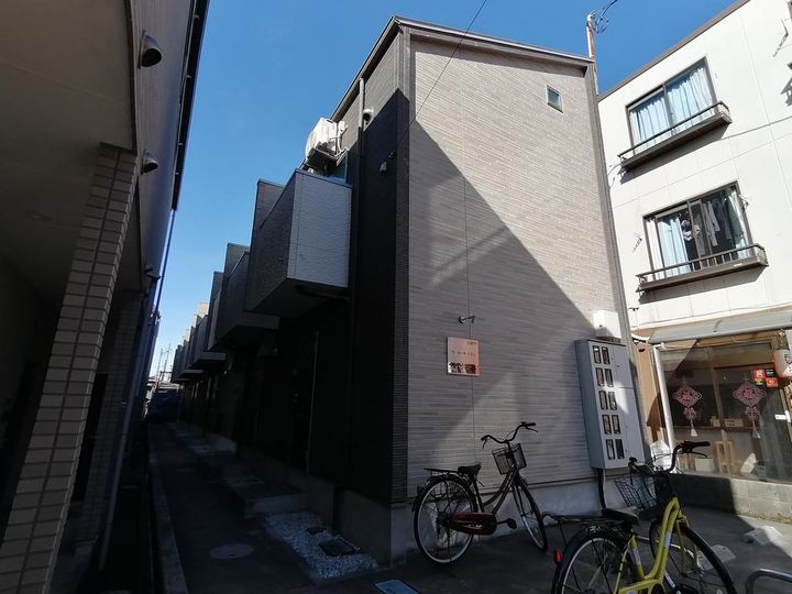 ラ・カーサイズミの外観