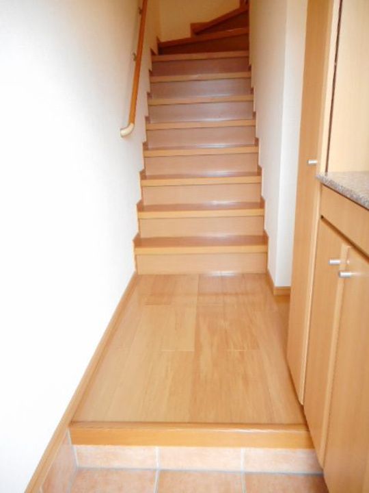 新潟県柏崎市長峰町(アパート)の賃貸物件の玄関