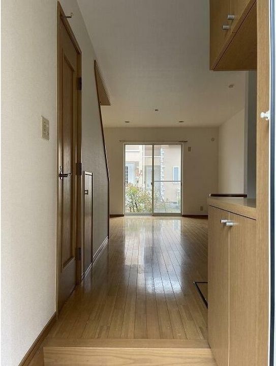 神奈川県横浜市青葉区荏田西2(一戸建)の賃貸物件の玄関