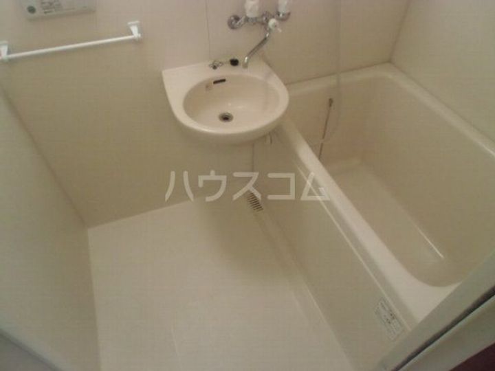 モンパルナスの風呂