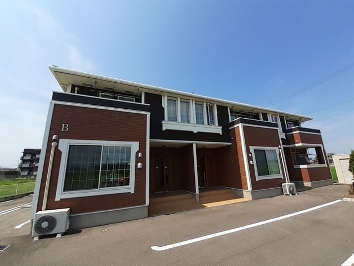 香川県仲多度郡多度津町堀江4(アパート)の賃貸物件の外観