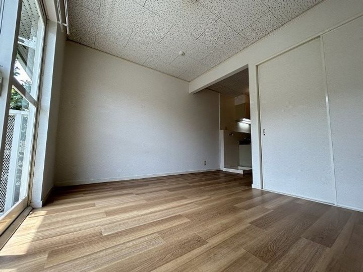 ラフォーレダイゴA棟の居間