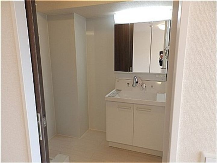 クラヴィス タカラの内装