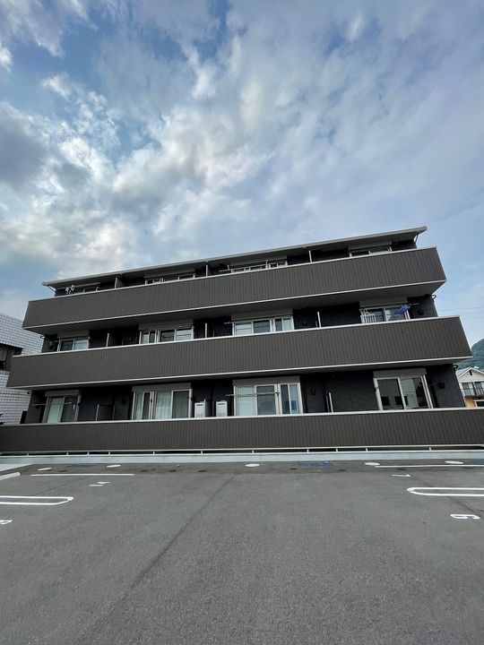 クラヴィス タカラの外観