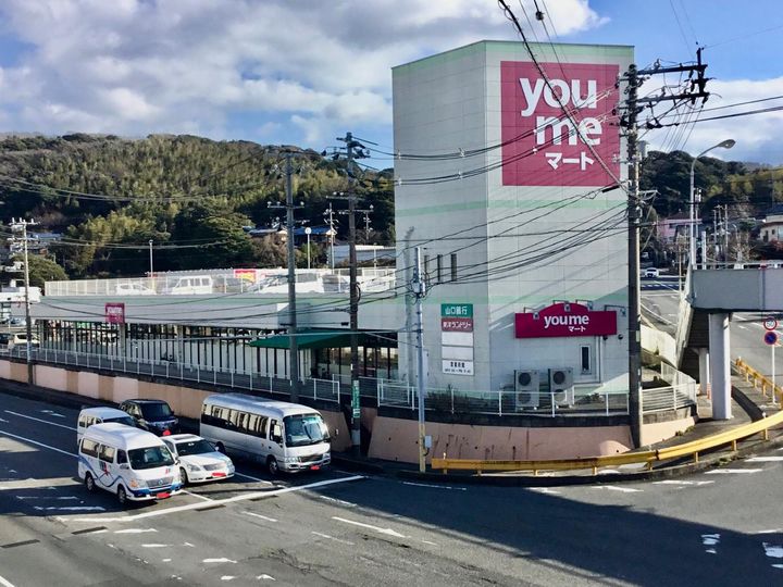 クラヴィス タカラの周辺