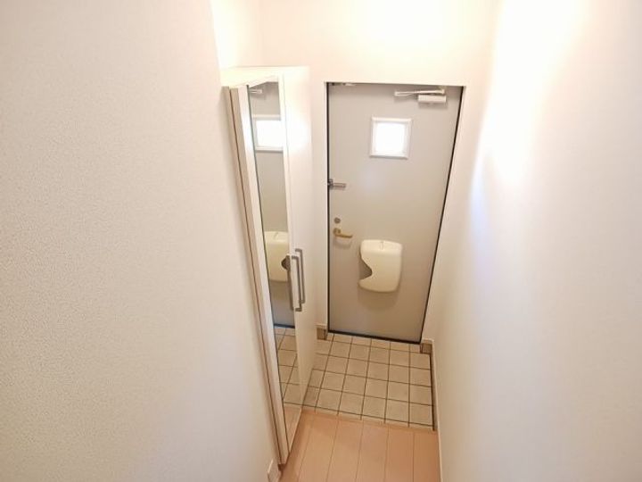プラシードIIの玄関