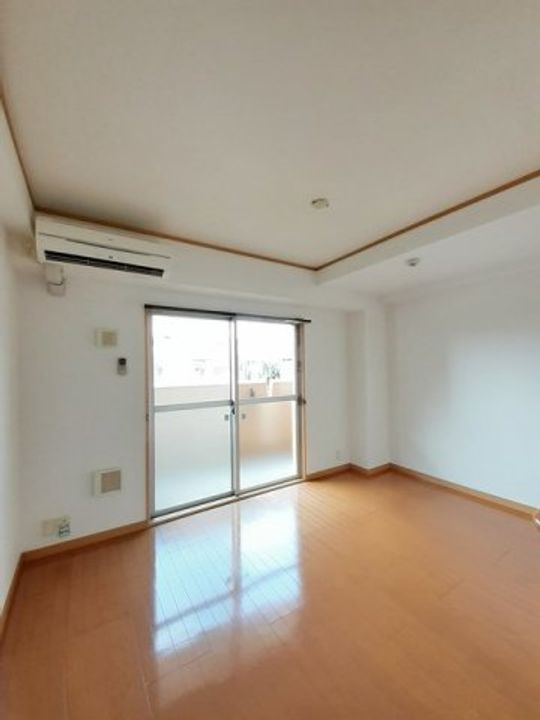 広島県福山市山手町6(マンション)の賃貸物件の居間