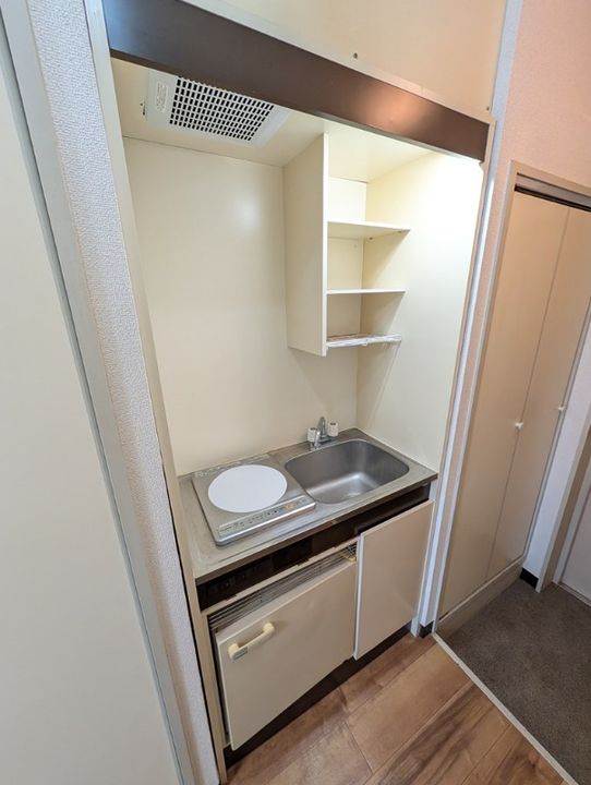 静岡県浜松市中央区八幡町(マンション)の賃貸物件のキッチン